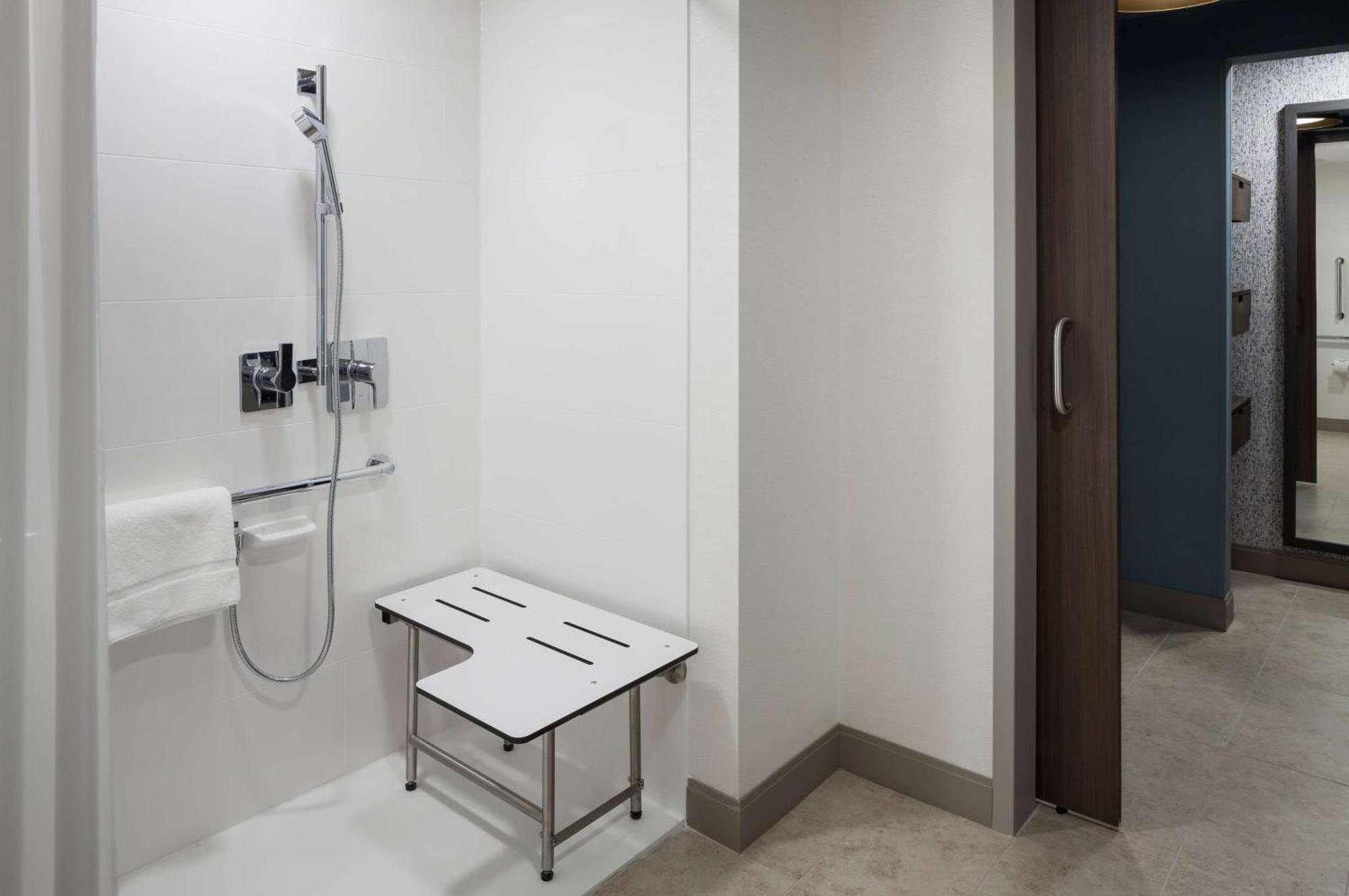 Hilton Garden Inn Madison Downtown, Wi Экстерьер фото