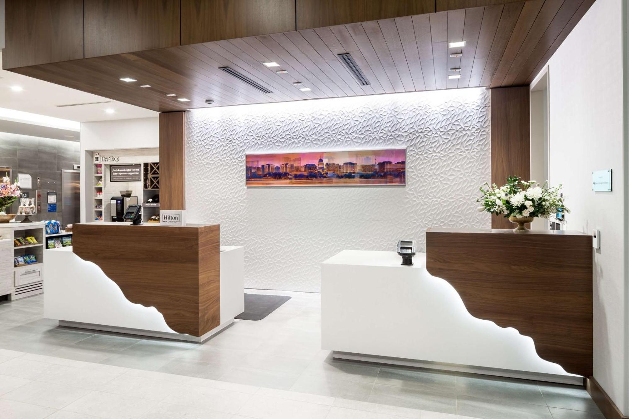 Hilton Garden Inn Madison Downtown, Wi Экстерьер фото