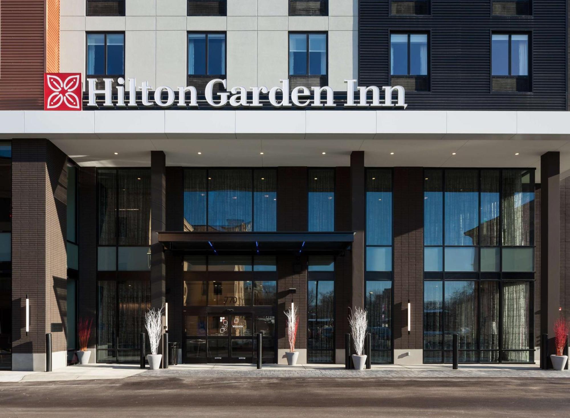 Hilton Garden Inn Madison Downtown, Wi Экстерьер фото
